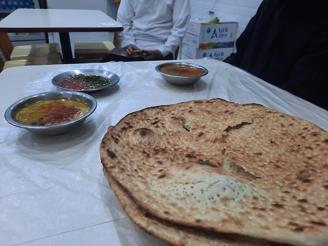 الذوق الحضرمي لوجبات هريسة لحم و عصيدة التمر والمقليات والأكلات الشعبية والحلويات Hadrami Taste Restaurant. - الضيافة