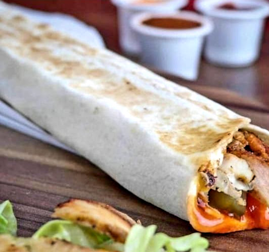 شاورما عزوز على الفحم