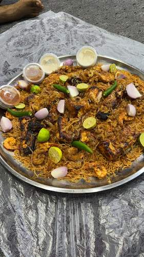 مطعم ركن الحضارم للأسماك