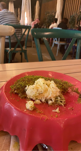 قيف مي فايف - الضيافة