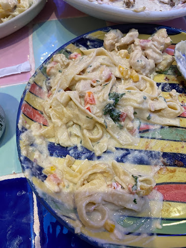 طريق الكورنيش، الحمراء، Al Hamraa Center 7169، جدة