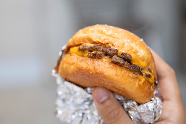 الب | ULB‏ - الضيافة