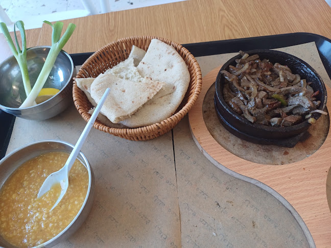 كبدة وفلفل - الضيافة