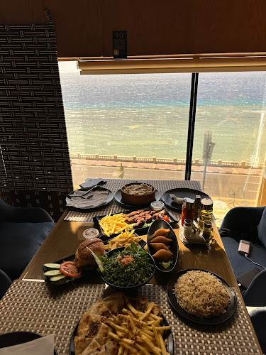 Comentarii opinii despre مطعم و كوفي ايلاند