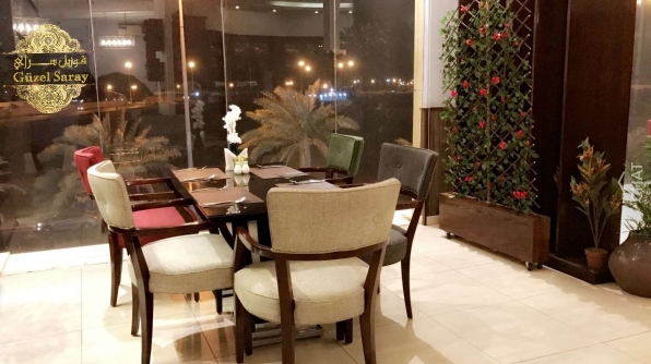 مطعم ومقهي قوزيل سراي