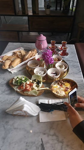 Opinii despre رايق RAEQC Coffee în الخرج - الضيافة