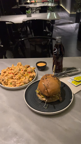 Opinii despre ستامب برجر în الرياض - الضيافة