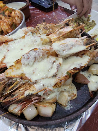 شاطئ الصيادالملز للمأكولات البحريه