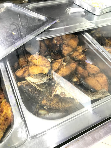 Opinii despre مطابخ الرضا بالرميلة în العمران - الضيافة