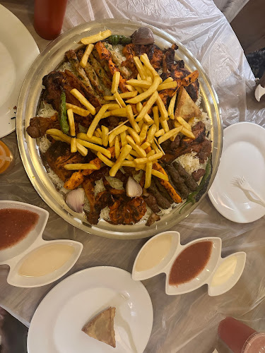 عالم المشاوي للكباب البلدي والمشويات - جدة