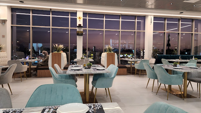 مطعم و مقهى بيتش هاوس