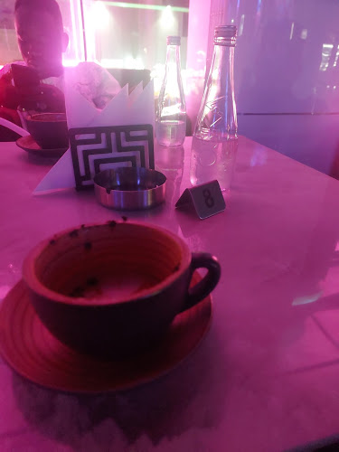 الملقا مطعم . كافيه . لاونج