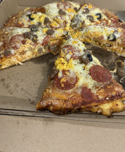 لوكوز بيتزا - الضيافة