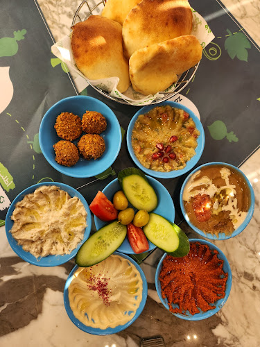 مطعم زيتون و تين