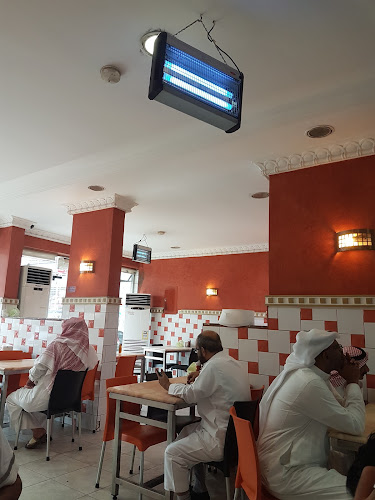 ابو احمد للكبدة - الضيافة