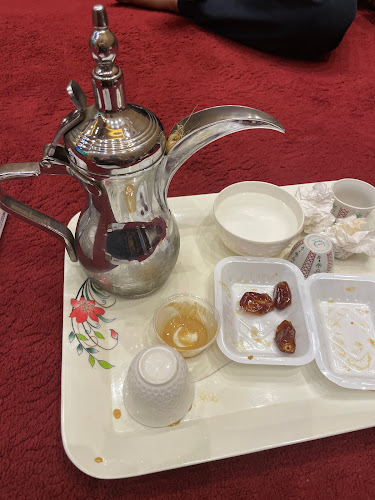 Opinii despre ديوانية الدلة المهيلة în جدة - الضيافة