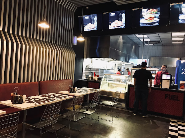 مطعم وقود الشاطئ "فيول" - القطيف‎