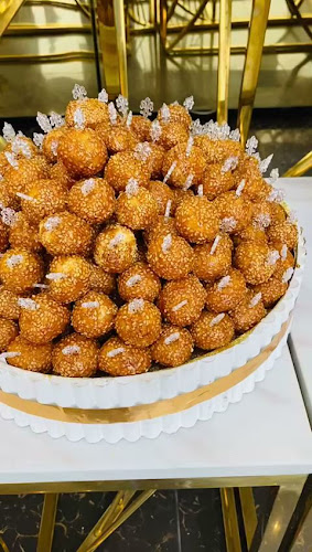 حلويات تاج الملكة القطيف - القطيف‎