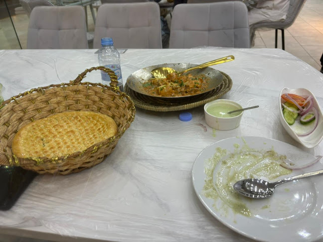 Comentarii opinii despre مطعم شنواري الباكستاني