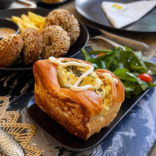 Comentarii opinii despre Seasons - مطعم سيزونز