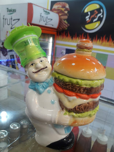 برجري بيتزا ومناقيش - الضيافة