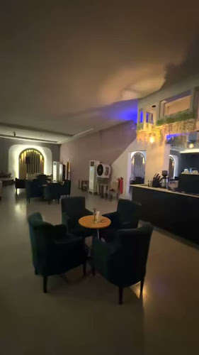Opinii despre مقهى الثالثه والعشرون 23 فرع رقم 2 în الجبيل - الضيافة