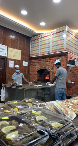 مخابز و حلويات حارة رحال - الدمام