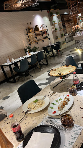 شارع التخصصي، النخيل، الرياض 12383