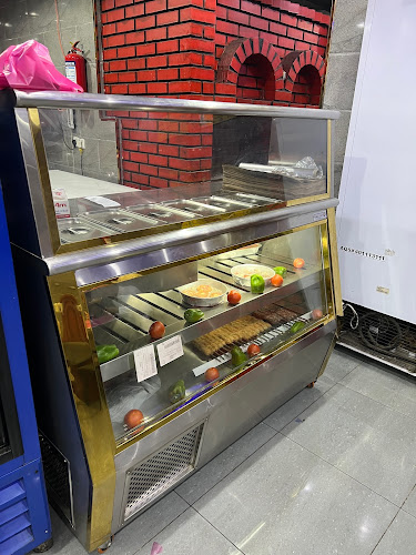 مطعم شاورما حار بارد - الضيافة