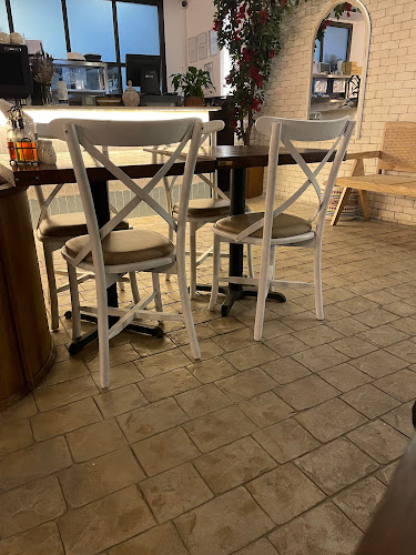 Comentarii opinii despre هيلينا بيتزاريا