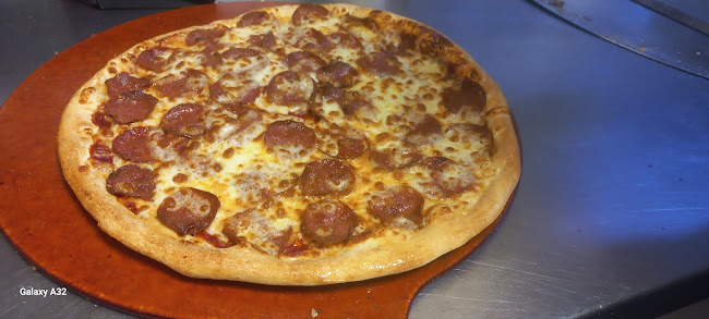 Opinii despre Lorenzo Pizza | لورينزو بيتزا în المدينة المنورة - الضيافة