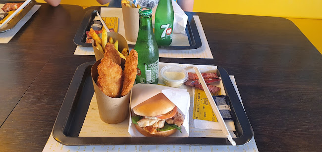 Opinii despre دبل تشيز بليز în جدة - الضيافة