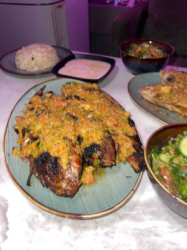 Comentarii opinii despre الملقا مطعم . كافيه . لاونج