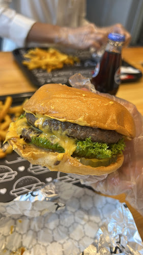 Rosalia Burger B4 روزاليا برجر - الرياض