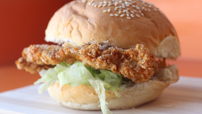 طهاة الدجاج The Crunch Factory - المدينة المنورة