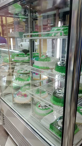 Opinii despre الاتجاه الحر حلويات و فطائر în الرياض - الضيافة