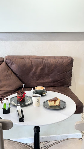 Opinii despre كافية و بيكري ايليون în الرياض - الضيافة