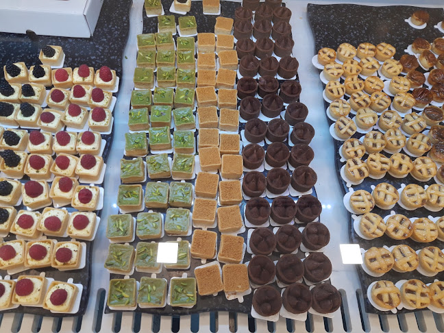 دوكة | مخابز و حلويات - الرياض