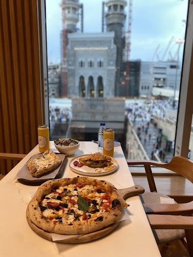 لحظة كيف للقهوة المختصة أبراج زمزم