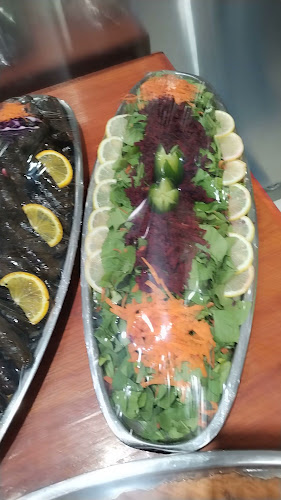 Opinii despre مطعم الكمال الدمشقي în المدينة المنورة - الضيافة