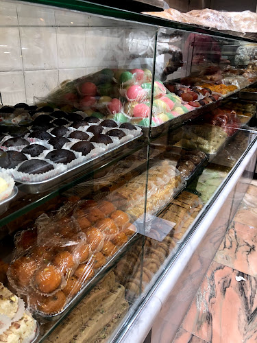 H643+4HH، الأمير ماجد، حي العزيزية، طريق، جدة 23342