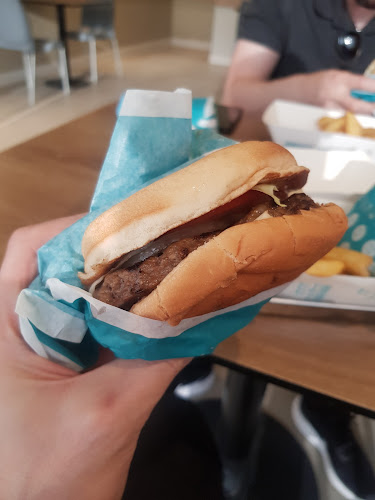 777 برجر مشوي - الضيافة