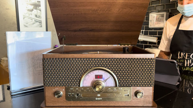 بريكنج بريد