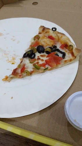 مطعم شلال فضي لتقديم الوجبات - رفحاء