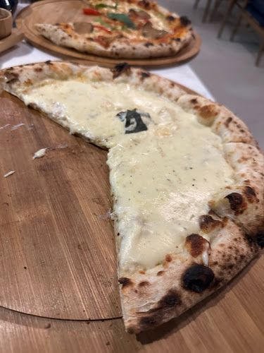 فله مطعم وكافيه - جدة