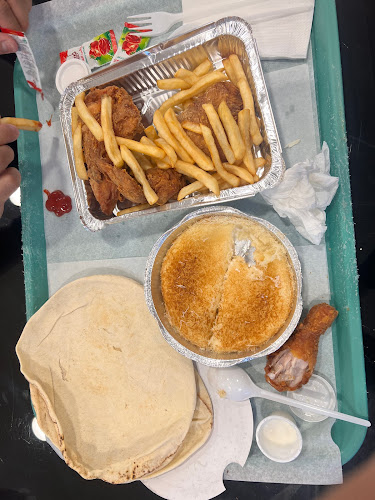 Comentarii opinii despre مطعم دجاج هات