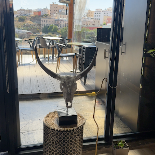 فيراندا كافيه - الضيافة