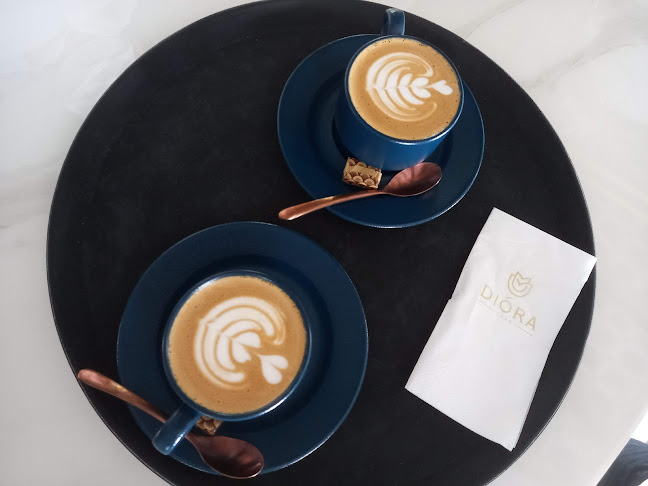 مطعم ديورا - الضيافة