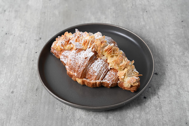 قهوة ومخبز بلانت