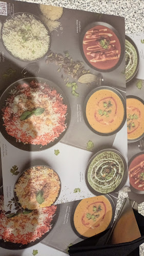 بومباي رياني - الضيافة